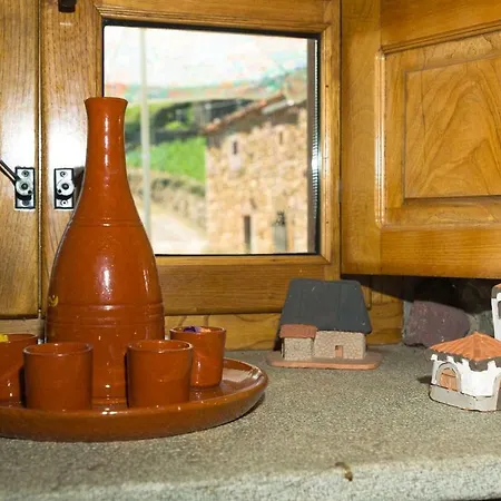 Casa De Aldea La Quintana * بولا دي سوميدو