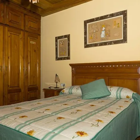 Casa De Aldea La Quintana منزل ريفي